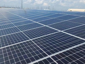 Panneau solaire photovoltaïque mono de 550 W à 144 cellules, de pointe, pour abris de voiture, auvents et systèmes solaires pour bâtiments commerciaux - Product Image 4