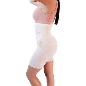 Gaine taille haute avec renforts brodés en point de croix pour des jambes longues, sculpte et affine - Product Image 2