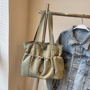 Nhà máy sản xuất túi Tote thông thường hàng ngày nhẹ thời trang và phù hợp cho cả công việc và việc vặt - Product Image 3