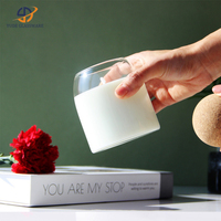 Vase à bougie parfumée en verre borosilicate résistant à la chaleur, design nordique élégant, décoration d'intérieur, pot à bougie avec couvercle en balle de liège.