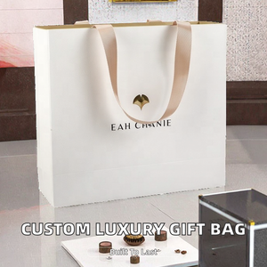 Nouveaux sacs en papier kraft 2025 avec logo personnalisé, petits, blancs et noirs, de luxe, à prix abordable, pour le shopping, la vente au détail et les cadeaux, avec poignée longue - Product Image 2