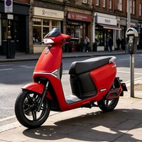 Scooter électrique en alliage d'aluminium avec batterie amovible 72V30Ah à charge rapide, moteur 2000W, vitesse 45 km/h, autonomie 60-80 km, étanche IP65, capacité 150 kg