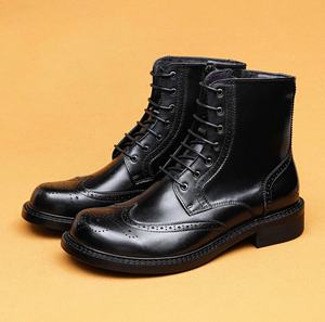 Botas Oxford de Cuero Genuino de Alta Calidad con Correa Monk, Puntera de Acero, Masajeadoras y Grabadas, Estilo Retro Británico para Oficina y Carrera Profesional - Product Image 2