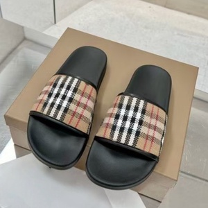 Luxurious Designer Men's & Women's Walking Style Shoes <b>Flat</b> Sandals Anti-slip outdoor Light Leather Slippers Beach Slippers - Product Image 3