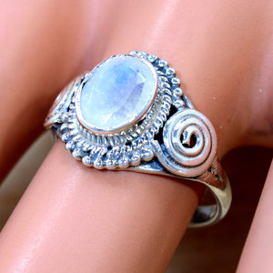 แหวนมูนสโตนสำหรับผู้หญิงเครื่องประดับเงินสเตอร์ลิงเครื่องประดับเงิน - Product Image 1