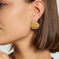 Boucles d'oreilles clous en acier inoxydable plaqué or PVD 18 carats, étanches, avec zircon, motif coquillage, inaltérables, pour femme, idéales pour l'été et les vacances