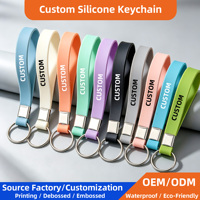 OEM/ODM Lage MOQ Op maat gemaakte siliconen sleutelhanger |   Groothandel siliconen sleutelhanger met logo voor kleine bedrijven |   Gratis ontwerp