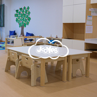 JOOYES Armoire de rangement moderne pour jouets de pépinière Unité d'organisation d'étagère Préscolaire Éducation précoce Table en bois Ensemble de chaises pour l'école