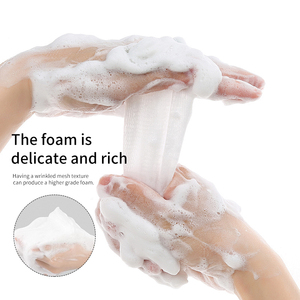 C069 화이트 졸라매는 끈 PE 버블 스폰지 그물 얼굴 각질 제거 거품 메쉬 비누 세이버 파우치 가방 클렌징을 위해 수세미를 만든 - Product Image 2