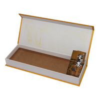 Boîte cadeau rigide personnalisée en forme de livre, boîte rectangulaire à couvercle rabattable en papier rigide avec insert en mousse EVA personnalisé pour l'emballage du thé, du ginseng et de l'encens
