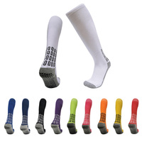 Fabricant de chaussettes de football antidérapantes en gros, chaussettes de sport avec service de logo et d'emballage OEM