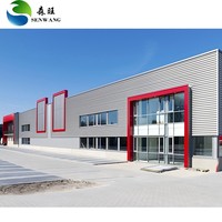 Almacén Moderno de Estructura de Acero Galvanizado Resistente a la Lluvia con Techo Reforzado para Almacenamiento de Componentes de Maquinaria de Construcción