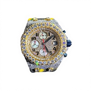 Montre-bracelet pour homme en acier inoxydable avec diamants Moissanite et verre cristal, cadran numérique jaune, design de luxe personnalisé, finition glacée, étanche 10 bars - Product Image 1