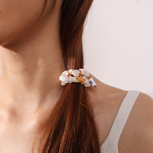 Oujia Jewelry Coleteros con volantes color macaron y dijes, accesorios para el cabello para cola de caballo, elegantes para el día a día, Invierno 2025 - Product Image 4