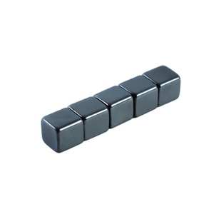 Cubos Magnéticos de Epoxi Negro Y25-Y35, Imanes Cuadrados Magnéticos a Prueba de Agua para Juguetes, Materiales Magnéticos Fuertes para Diversión y Creatividad - Product Image 1