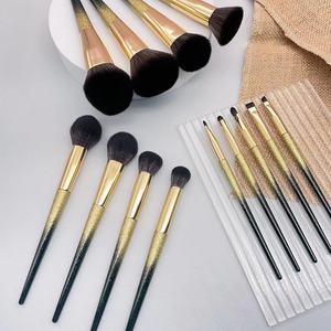 YRX 13 piezas originales exquisitas delicadas herramientas <span class=keywords><strong>de</strong></span> belleza brillantes salida <span class=keywords><strong>de</strong></span> fábrica <span class=keywords><strong>Original</strong></span> Oem/Odm Fancy cepillo <span class=keywords><strong>de</strong></span> <span class=keywords><strong>maquillaje</strong></span> personalizado <span class=keywords><strong>de</strong></span> alta calidad - Product Image 6