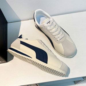 Zapatos Planos Versátiles de Primavera Verano para Mujer, Zapatos de Skate Transpirables, Zapatillas Deportivas Ligeras de Estilo Coreano para Mujer - Product Image 5