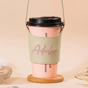 Porte-café en cuir bien fait, cadeau personnalisé pour les cadres supérieurs et les dirigeants d'entreprise - Product Image 1