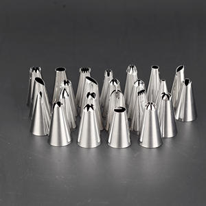 مجموعة رؤوس وأقماع تزيين الكيك والمعجنات - Product Image 6