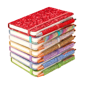Set Regalo di Quaderni Creativi con Copertina in PVC Personalizzata, Diario con Cinturino Glitterato, Elegante Agenda A6 per Studenti - Product Image 1