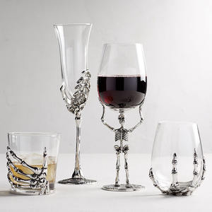Vente chaude Verre À Vin En Métal Squelette Main Verres À Boire Ensemble pour <span class=keywords><strong>La</strong></span> Famille Halloween Party - Product Image 1