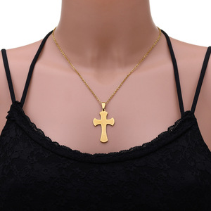 Nouveau <span class=keywords><strong>scapulaire</strong></span> chrétien catholique religieux argent plaqué or en acier inoxydable chaîne jésus croix pendentif collier pour femmes hommes - Product Image 4