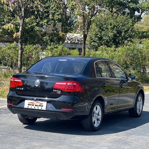 Volkswagen Bora 1.6L Manuale Berlina Usata Benzina Guida a Sinistra Efficiente nei Consumi e Affidabile Esportazione in Sudafrica - Product Image 4