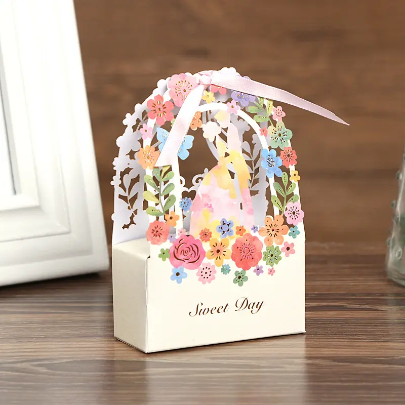 Scatola di caramelle di fiori all'ingrosso con nastro bomboniere per feste di matrimonio regali scatola di caramelle di fiori di cioccolato