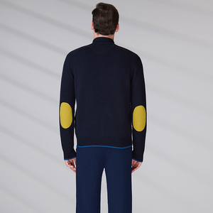 Pull en laine de luxe chaud avec poignets contrastants, cardigan zippé à manches longues de créateur, veste tricotée sur mesure pour homme - Product Image 4