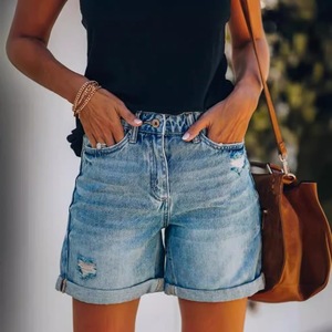 Short en jean bleu taille haute respirant pour femme 2026, coupe droite, déchiré, ourlet retroussé, style urbain tendance avec poches - Product Image 1