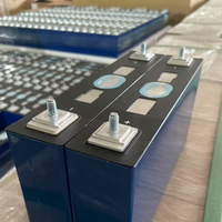 Batterie CALB semi-solide à cycle profond, cellules prismatiques 3.7V 150Ah 161Ah 169Ah, batterie au lithium solaire pour véhicules électriques et motos