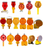Allée à énergie solaire Pont routier Aéroport Led Barrière de trafic Lampe d'avertissement Construction Sécurité Solaire Barricade Light