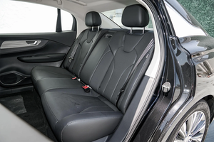 FAW Hongqi E-QM5 2024 500 км Дорожная версия роскошный 5-местный седан для домашнего использования - Product Image 4