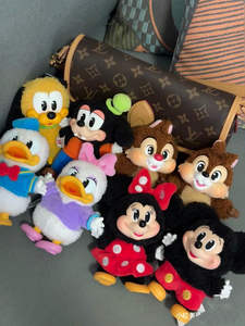 Original <span class=keywords><strong>POP</strong></span> the <span class=keywords><strong>Mickey</strong></span> Family MART Cute Together llavero serie artesanía Anime figura vinilo caja ciega regalo coleccionable - Product Image 6