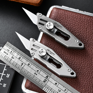 Coltello Tattico in Lega di Titanio PioneerEDC, Mini Coltello Tascabile per Autodifesa, Gadget EDC per Campeggio ed Escursionismo - Product Image 6