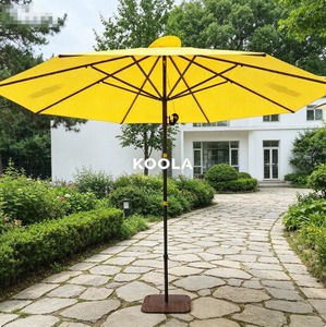 Sombrilla Comercial Resistente de 4m con Poste Central de Acero, Impermeable, para Terraza de Hotel o Patio Exterior - Product Image 1