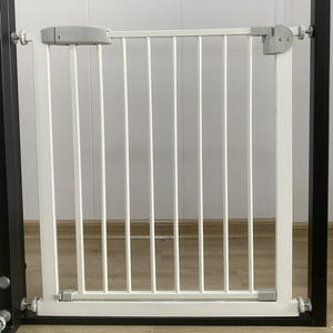 Clôture <span class=keywords><strong>de</strong></span> sécurité réglable pour bébé barrière <span class=keywords><strong>de</strong></span> sécurité pour <span class=keywords><strong>chien</strong></span> garde d'<span class=keywords><strong>escalier</strong></span> <span class=keywords><strong>de</strong></span> sécurité fermeture automatique enfants jouant à la barrière <span class=keywords><strong>de</strong></span> porte - Product Image 2