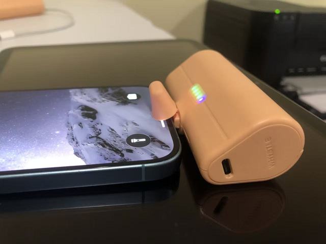 WHYSTLE Free Shipping to US Pocket Emergency Mobile Phone Small Emergency Charger Phone Charger Mini 5000mAh Mini Power Bank