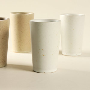 Tazas de cerámica con acabado mate, color sólido, diseño minimalista para beber café, jugo o agua en casa. - Product Image 2