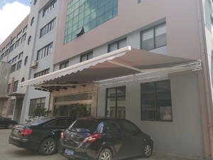 <span class=keywords><strong>Toldo</strong></span> de Jardín Moderno Retráctil de Aluminio Resistente de <span class=keywords><strong>5</strong></span> <span class=keywords><strong>Metros</strong></span> con Control Remoto para Balcón y Patio Exterior - Product Image 4