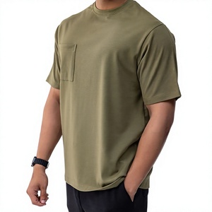 เสื้อยืดแขนสั้นสีเขียวมะกอกสำหรับผู้ชาย ทรงปกติ คอกลม มีกระเป๋าเสื้อ ผ้าเจอร์ซีย์ลำลอง ผ้าฝ้าย สีพื้น - Product Image 5