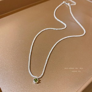 Collar de Cobre Electrochapado Brillante Estilo Coreano para Mujer, Minimalista, Inspirado en Instagram, con Circonita Verde X962 Plateado - Product Image 4
