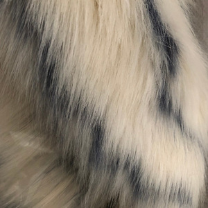 <span class=keywords><strong>Tela</strong></span> <span class=keywords><strong>de</strong></span> <span class=keywords><strong>pelo</strong></span> <span class=keywords><strong>largo</strong></span> Jacquard a rayas blancas, tejido <span class=keywords><strong>de</strong></span> piel <span class=keywords><strong>de</strong></span> zorro <span class=keywords><strong>de</strong></span> imitación para alfombra y ropa, venta al por mayor - Product Image 4