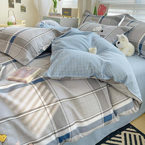 Frische 100% Mikro faser Hund Cartoon Bett bezug Set 4-teilige Bett kleidung für die ganze Saison - Product Image 1