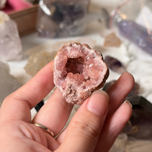 Vente en gros de géodes d'agate drusy de haute qualité, géodes d'agate améthyste rose d'Argentine, géodes roses naturelles d'Argentine pour la décoration intérieure - Product Image 4