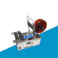 Machine d'étiquetage semi-automatique pour bouteilles d'eau rondes en plastique MT-50, machine d'étiquetage semi-automatique pour bouteilles rondes