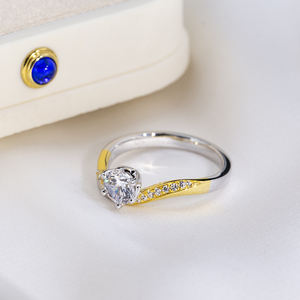 Anillo de Compromiso de Diamantes Cultivados en Laboratorio para Mujer, Forma Redonda, Oro de 18K, Messi Jewelry MSR-1750 - Product Image 4