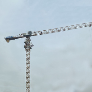 Grúa Torre de Cabeza Plana Usada QTZ315, Capacidad 18t, Pluma de 75m, Año <span class=keywords><strong>2021</strong></span>, Bajas Horas de Uso, 90% Nueva, Motor y Caja de Cambios Sin Reparar, Grúa de Orugas Pesada - Product Image 2