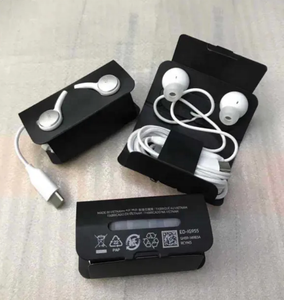 หูฟังอินเอียร์ <span class=keywords><strong>AKG</strong></span> สำหรับเล่นกีฬาพร้อมไมค์ควบคุมระดับเสียงหูฟังสเตอริโอ HiFi แบบมีสายหูฟังอินเทอร์เฟซ Type-C สำหรับฟังเพลง Note10 Galaxy 20 - Product Image 2