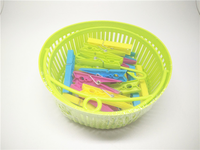 Panier pliable suspendu en plastique en vente chaude, petits paniers en plastique avec poignées
